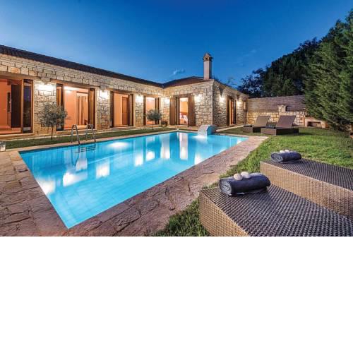 Gaitani Villa Sleeps 5 Air Con WiFi