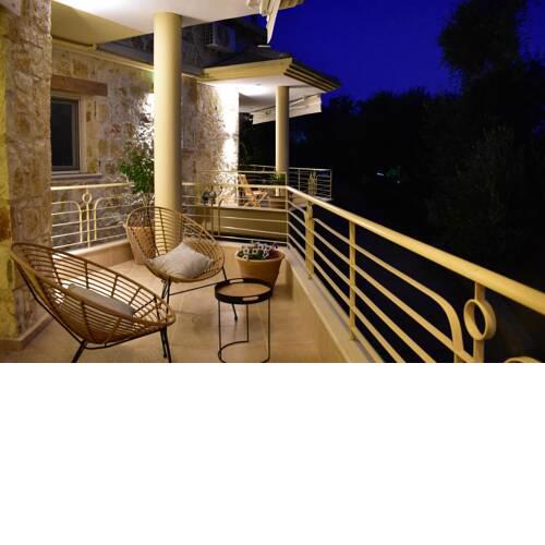 Gallery Suites - Chroma