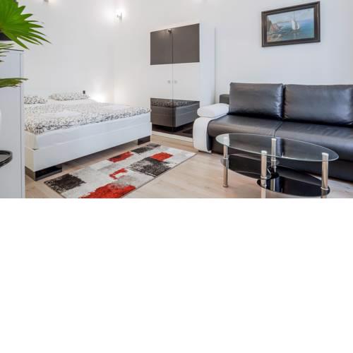 Garden Apartment