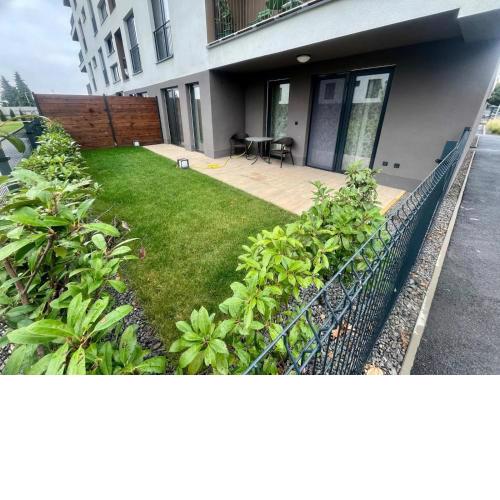Garden Apartment