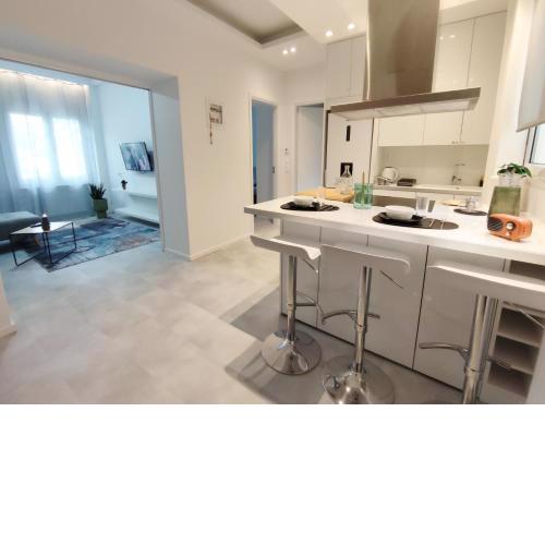 Garden view apartment in Palaio Faliro in the best location