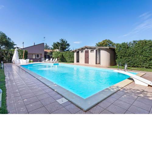 Garden View Villa in Ragusa with Private Pool