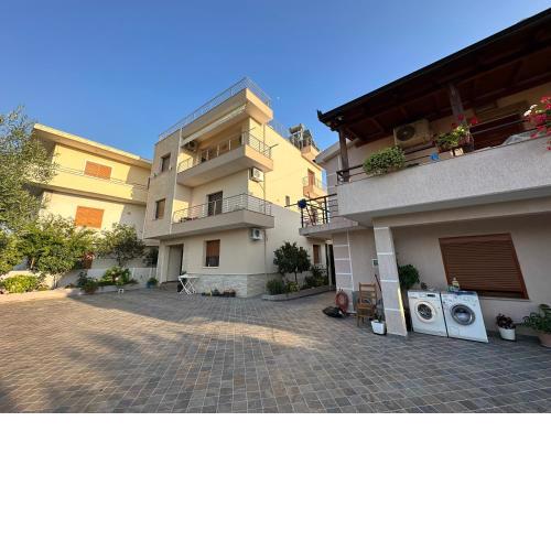 Garden Villa A&X