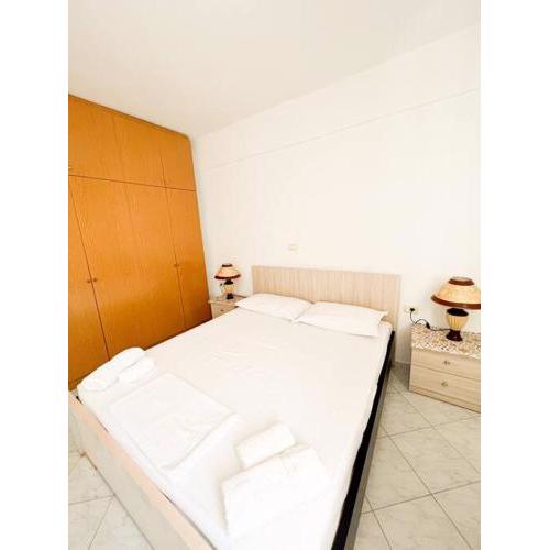 Garden Villa Sarande Apt-1