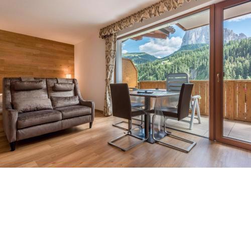 Garni Hotel Gardena App Dolomites 3