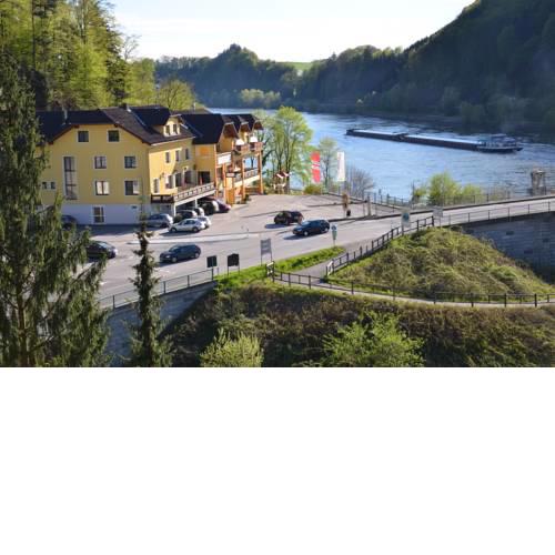 Gasthof zur Donaubrücke