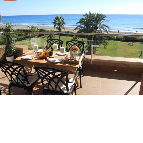 GAVA 2 BEACHFRONT PENTHOUSE