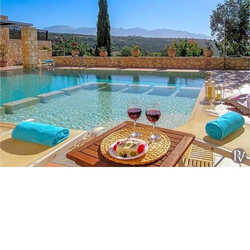 Gavalochori Villa Sleeps 10 Air Con WiFi