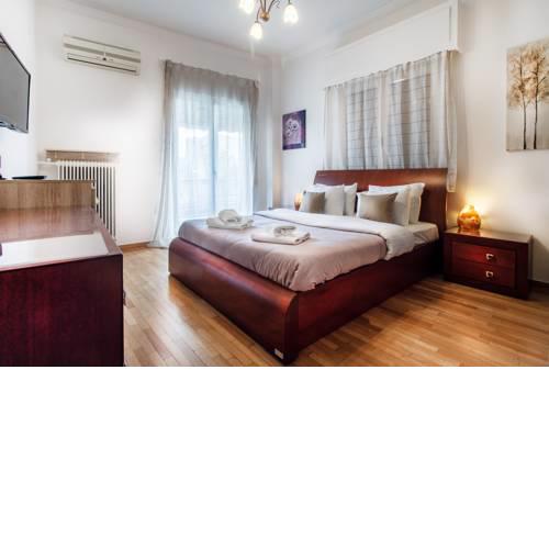 Gazi apartment with Acropolis views