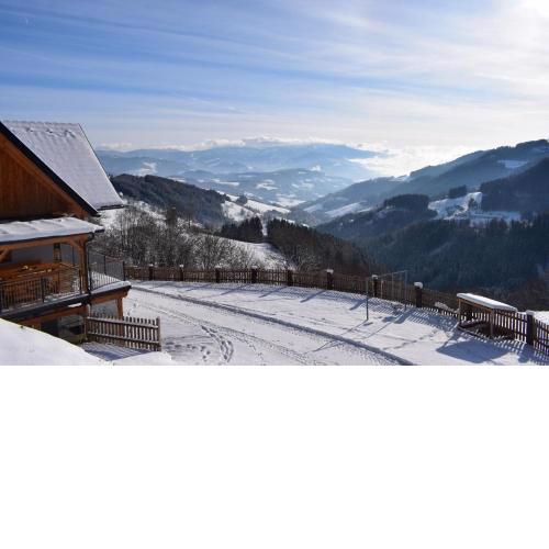 Gemütliches Almferienhaus in Kärnten mit großer Sonnenterrasse und einzigartigem Panoramablick