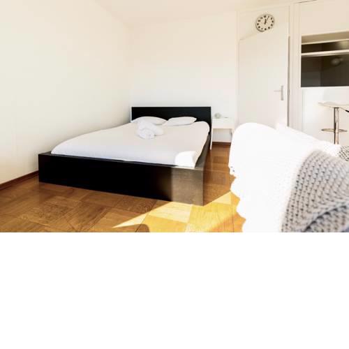 Geneva Homely