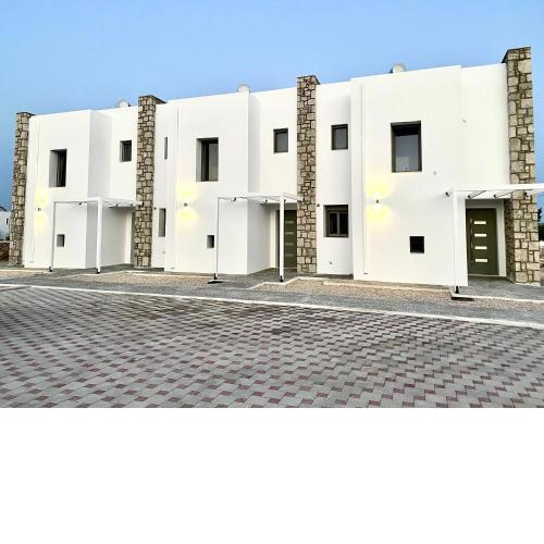Gennadi Harmony Suites - 200 m from the sea