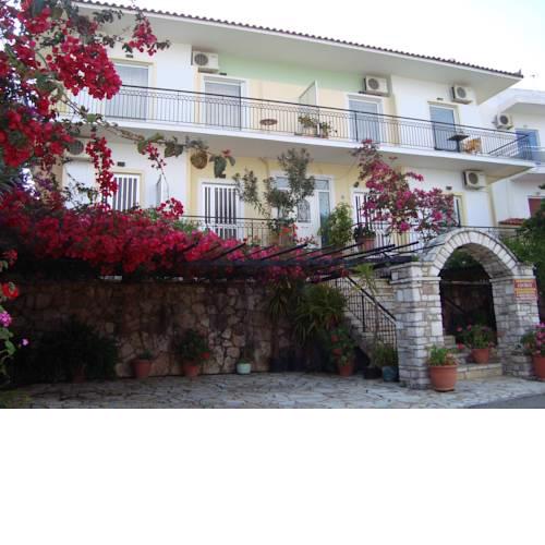 George's Apartments