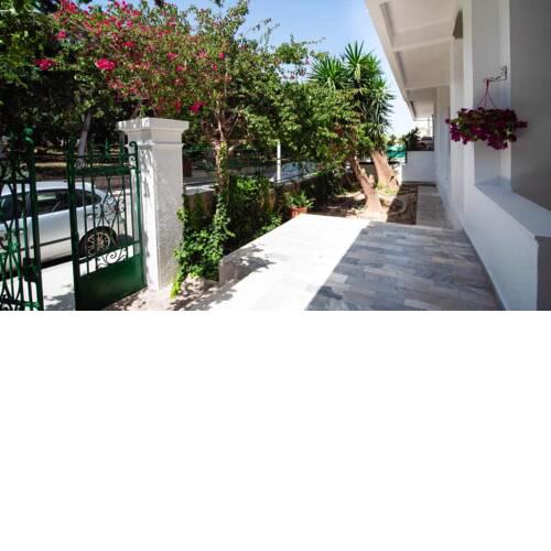 Georgias Green House 1