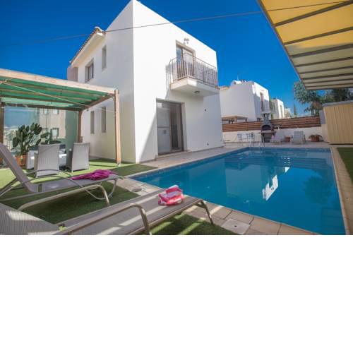 Georgio Villa
