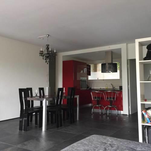 Gepflegte Ferienwohnung mit Aussenpool