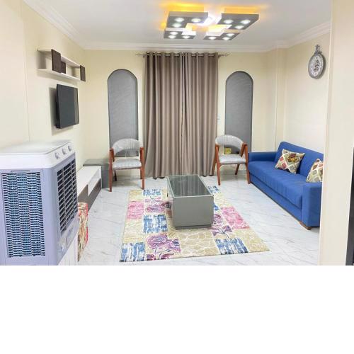 Ghanima Pyramids House