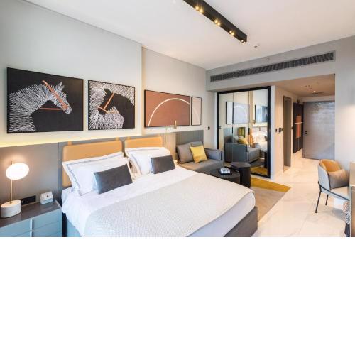 GHH - Studio Apartment with Swimming Pool, Sauna & Gym Access
