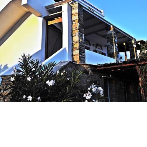Gianna's spacious apartment near the beach