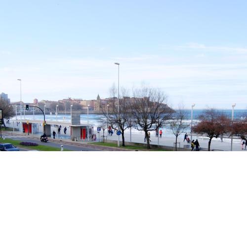 GIJON PLAYA SAN LORENZO VUT579As