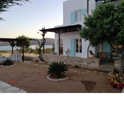 Gio st Gio apartment 1 Antiparos st.Giorgio
