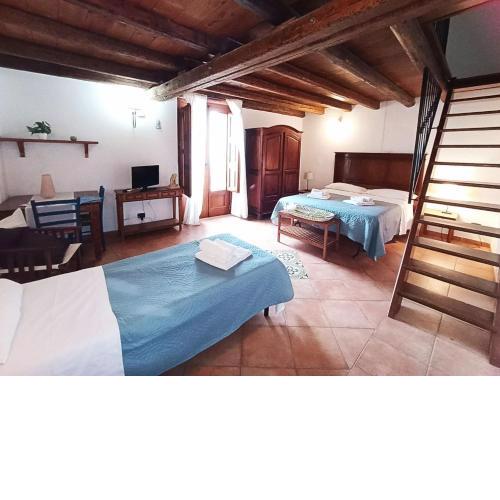 GIRGENTI DOMUS