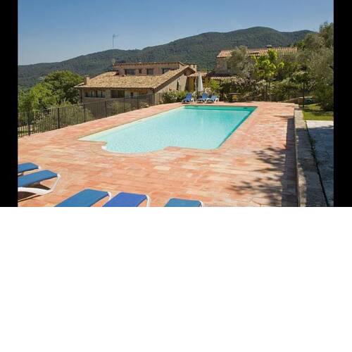Girona Villa Sleeps 2 with Pool