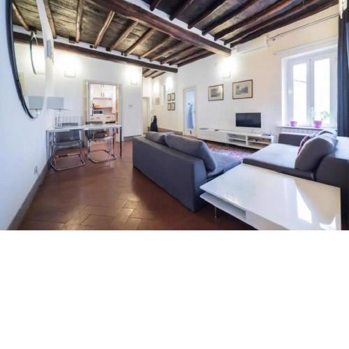 Giubbonari 74