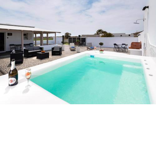 GK Santorini home art