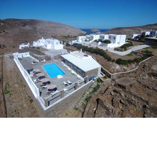 Glafki Studios & Suites