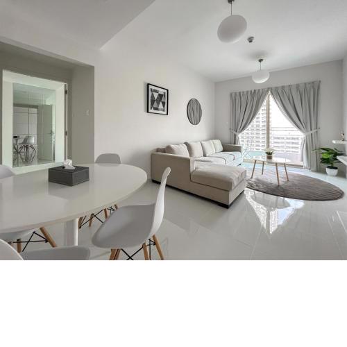 Glamorous 1 Bed Room apartment in the heart of JLT
