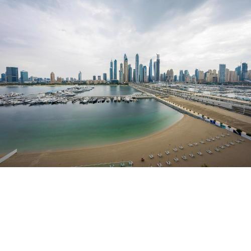 Glamorous 3BR with Marina view