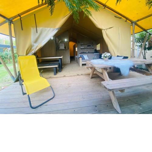 Glamping tent with private bath- Tuscany next to sea!