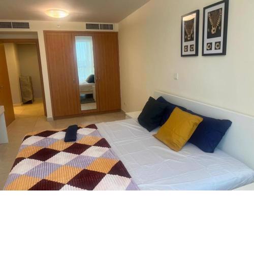 Global Lake view, E cluster JLT 1006-GLV