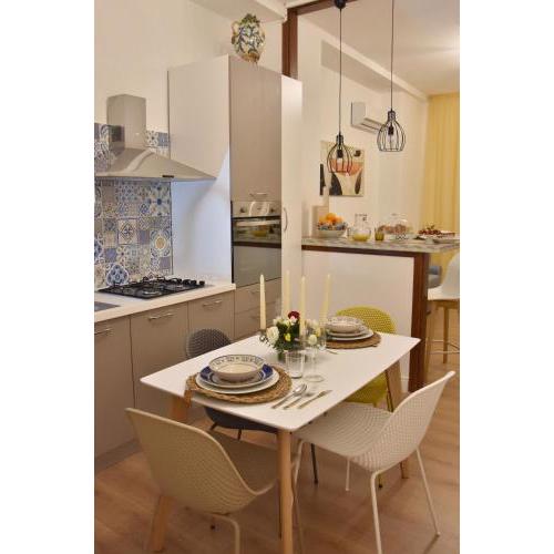 Gloden House Apartments