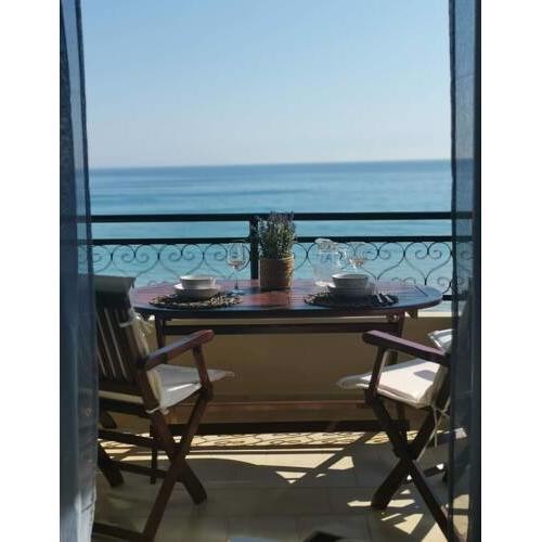 Glyfada New Era Home 31