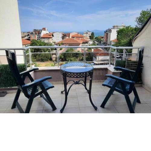 Gnezdo Apartment Sarafovo