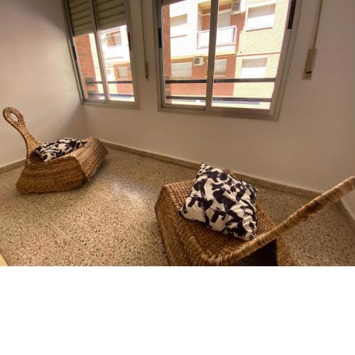 Godall Apartamento 8 personas cerca avenida playa