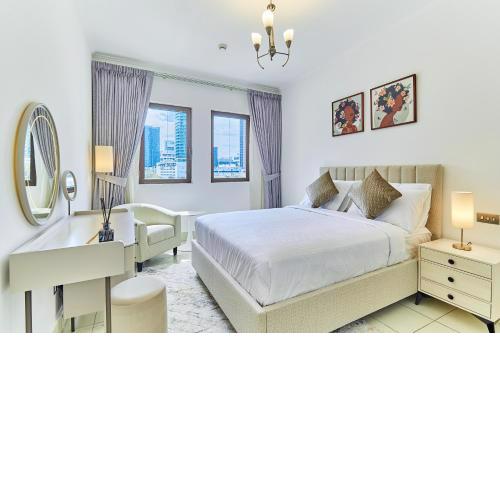 Golden Angles- MiniPalais Downtown Rehaan 1BR Old Town- luxury apartment opposite Dubai Mall & Burjh khalifa