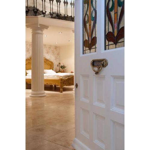 Golden Exclusive Central Home