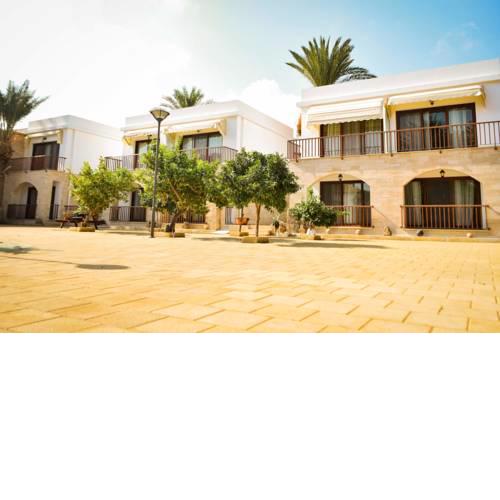 Golden Palms Guest House & Cafe