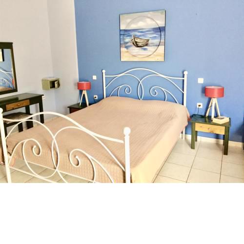 Golden Star Apartments