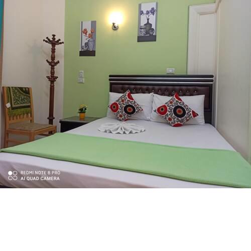 Golden Star Hotel