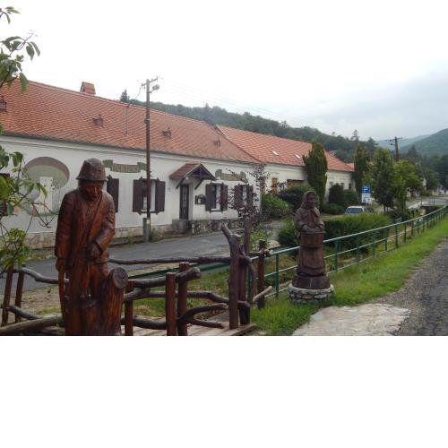 Gomba Panzió