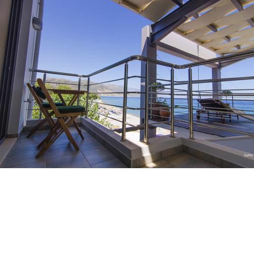 Gonis Suites
