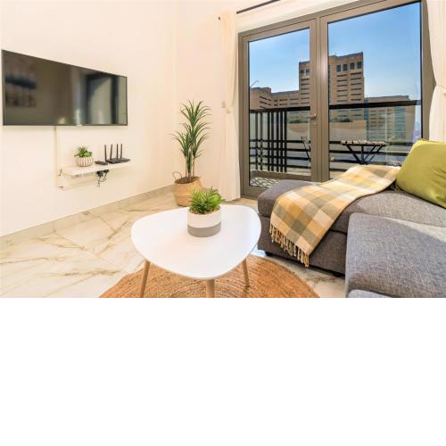 Gorgeous 1Bedroom with Balcony in the Heart of JVC