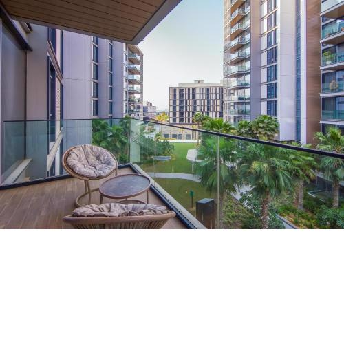 Gorgeous 2-Bedroom apartment on Bluewaters Island 304