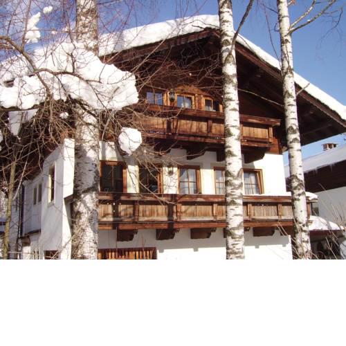Gorgeous Apartment in Waidring with Mountain View