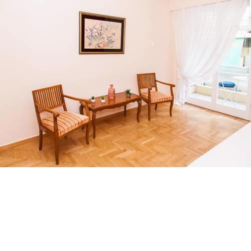 Gorgeous Apartment with Great View to The Park!