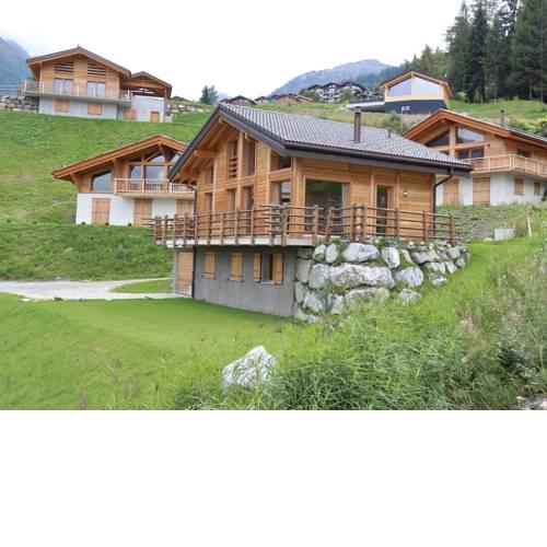 Gorgeous Chalet in La Tzoumaz with Sauna